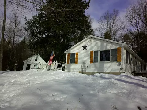 802 Green Lake Rd, Dedham, ME 04429
