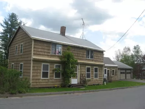 450 Old Center Rd, Fairfield, ME 04937