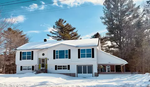 132 Sunny Hollow Pl, Bangor, ME 04401