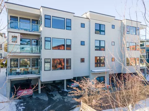 133 York St #2B, Portland, ME 04101