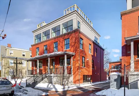 55 Carleton St #B, Portland, ME 04102