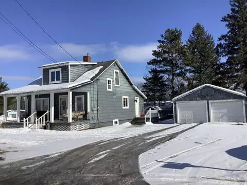 93 Hines St, Washburn, ME 04786