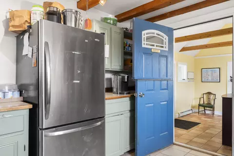 Entry Way - 144 Middle Rd, Edgecomb, ME 04556 photo 4 of 8