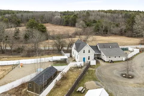 144 Middle Rd, Edgecomb, ME 04556