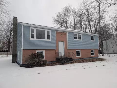 9 Devotion Ave, Sanford, ME 04073