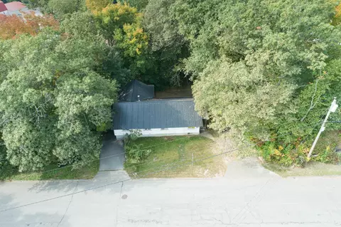 23 Osgood Ave, Mexico, ME 04257
