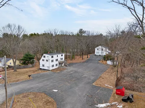 8-10 Bayview Ln, Kittery, ME 03904