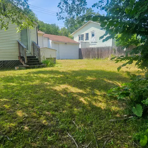 Exterior - 255 Bates St, Millinocket, ME 04462 photo 2 of 4