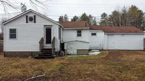 Exterior - 255 Bates St, Millinocket, ME 04462 photo 2 of 5