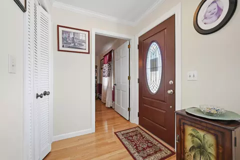 Entry Way - 34 Windsor Ave, Augusta, ME 04330 photo 2 of 4