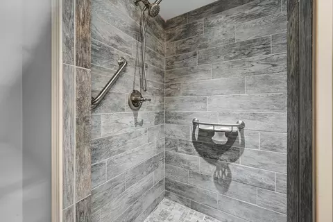 Bath - 34 Windsor Ave, Augusta, ME 04330 photo 2 of 3