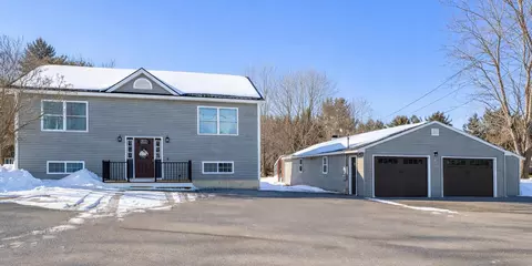 1176 Kenduskeag Ave, Bangor, ME 04401
