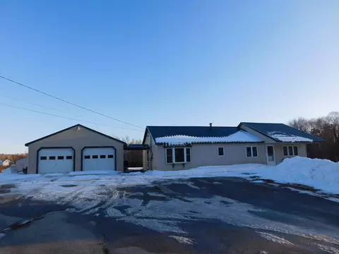 570 Stream Rd, Frankfort, ME 04438