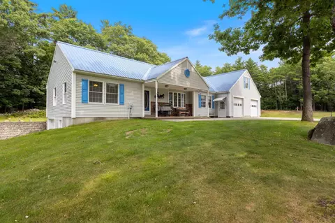 40 Rockwood Ln, Hollis, ME 04042