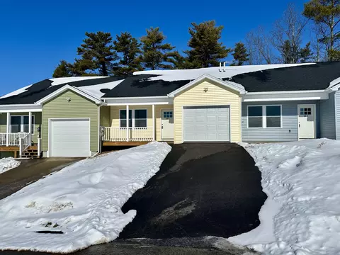 29 Village Cir #2, Augusta, ME 04330
