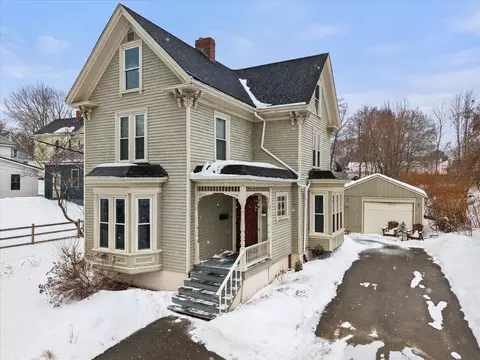 23 Washington St, Brewer, ME 04412