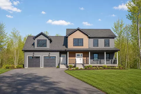 17 Betty Ln, Windham, ME 04062
