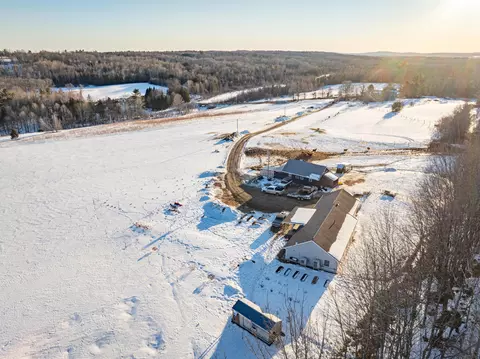 68 Pullen Rd, Dexter, ME 04930