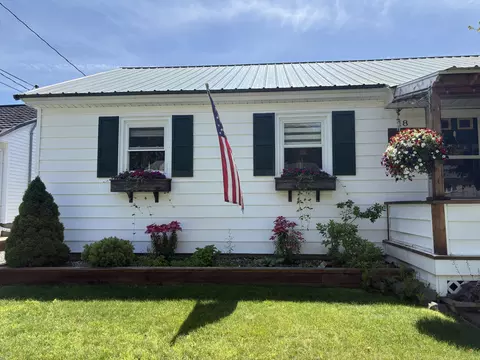 Exterior - 18 Winter St, Millinocket, ME 04462 photo 2 of 14