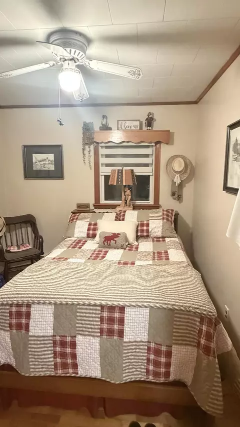 Bedroom - 18 Winter St, Millinocket, ME 04462 photo 5 of 5