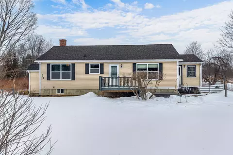 313 East Rd, Bradford, ME 04410