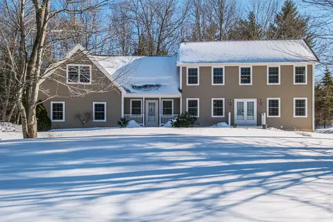 16 Laurel Ridge Rd, Scarborough, ME 04074