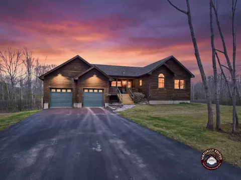 49 Valley Dale Dr, Skowhegan, ME 04976