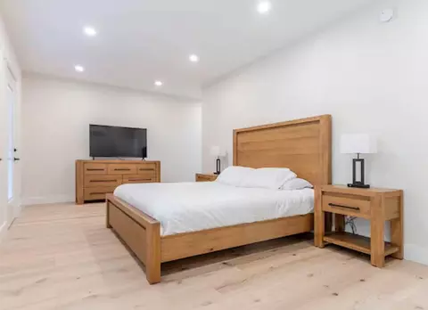 Bedroom - 70 Maquoit Dr, Freeport, ME 04032 photo 3 of 4