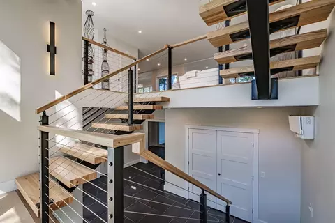 Entry Way - 70 Maquoit Dr, Freeport, ME 04032 photo 1 of 1