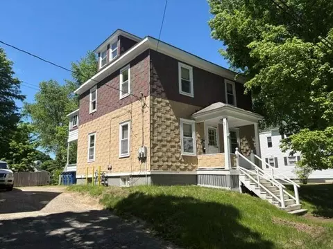 132 North St, Westbrook, ME 04092