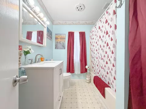 Bath - 21 Hillside Ave, Casco, ME 04015 photo 1 of 4