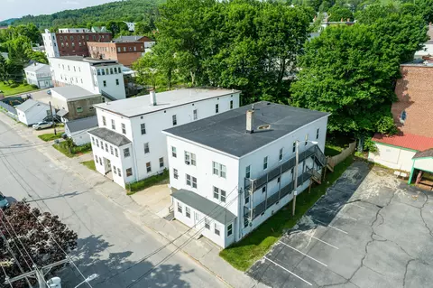 325 Cumberland St, Rumford, ME 04276