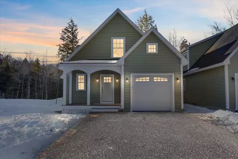 4 Cortland Pl #3, Standish, ME 04084