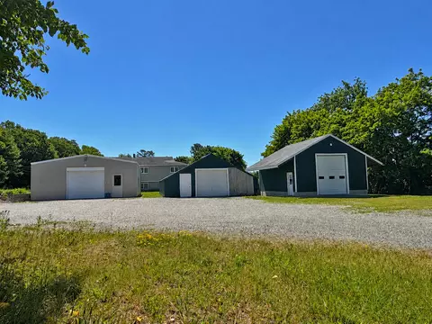 Exterior - 62 Spring St, Ellsworth, ME 04605 photo 2 of 6