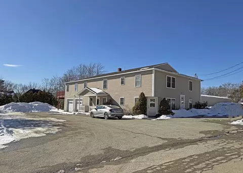 62 Spring St, Ellsworth, ME 04605