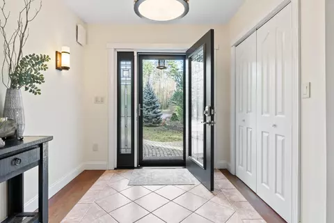 Entry Way - 22 Adams Ln, Ogunquit, ME 03907 photo 1 of 10