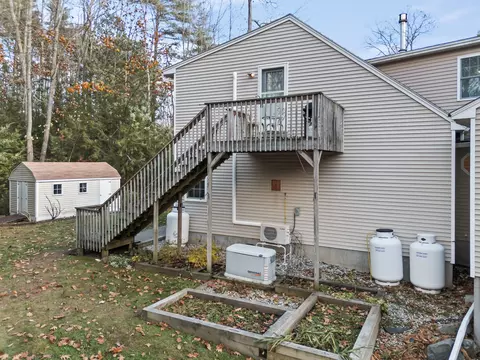 Exterior - 22 Adams Ln, Ogunquit, ME 03907 photo 4 of 7