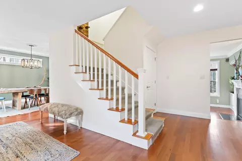 Entry Way - 22 Adams Ln, Ogunquit, ME 03907 photo 4 of 10
