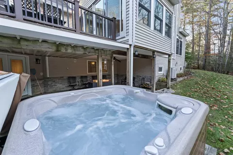 Exterior - 22 Adams Ln, Ogunquit, ME 03907 photo 5 of 7