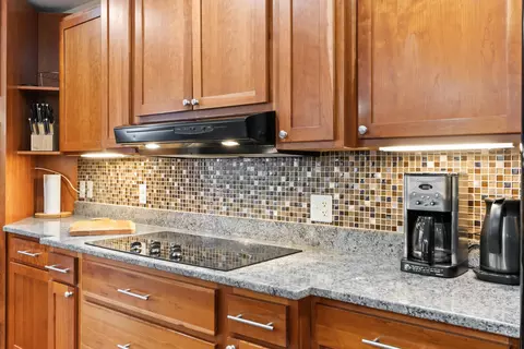 Kitchen - 22 Adams Ln, Ogunquit, ME 03907 photo 2 of 6