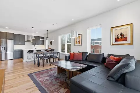 65 Mcauley Way #406, Portland, ME 04103