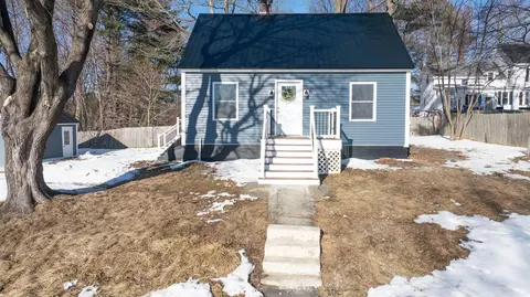 20 Taggart Ave, Westbrook, ME 04092