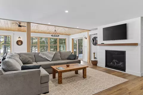 Living - 90 Macomber Rd, Readfield, ME 04355 photo 4 of 7