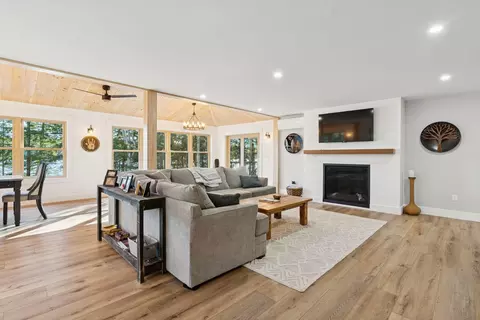 Living - 90 Macomber Rd, Readfield, ME 04355 photo 1 of 7