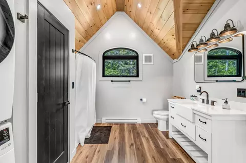 Bath - 39 Pratt Ln, Danforth, ME 04424 photo 2 of 3