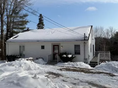 24 Jason Cir, Boothbay, ME 04537