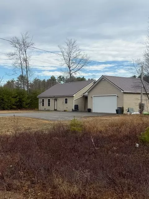 7 Silver Way, Oxford, ME 04270