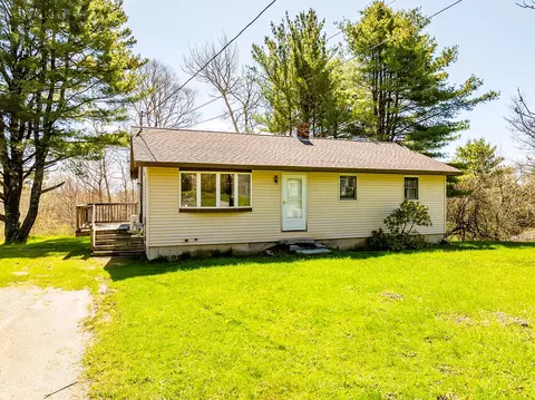 117 Beechwood St, Thomaston, ME 04861