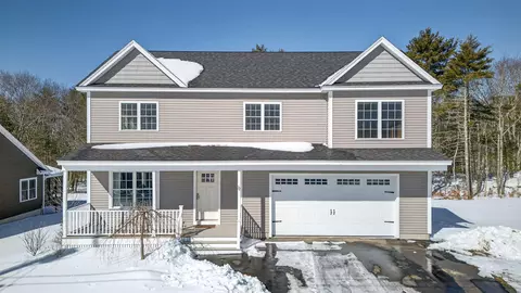 22 Juniper St, Old Orchard Beach, ME 04064