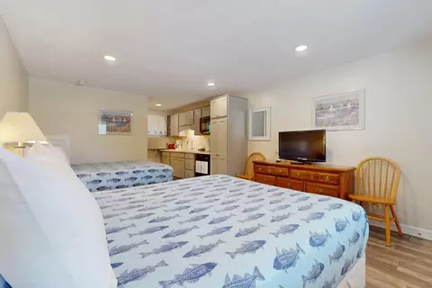 76 Post Rd #8M, Wells, ME 04090